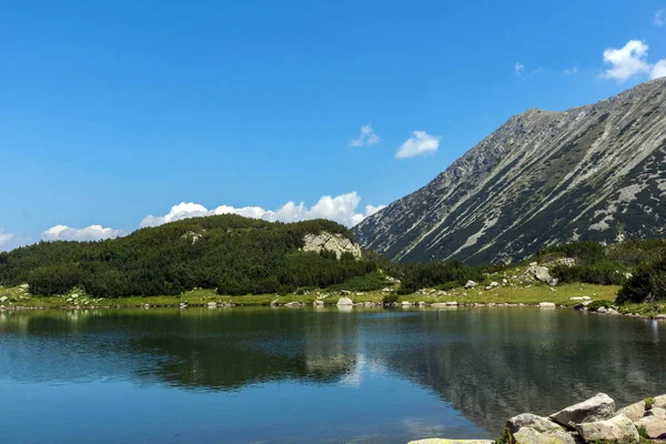 Muratovo Lake, Pirin Dağı, Bulgaristan ile muhteşem manzara