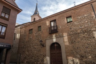 Madrid, İspanya - 23 Ocak 2018: Ortaçağ bina Church of San Nicolas şehir Madrid, İspanya