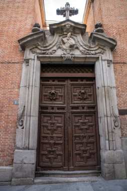 Madrid, İspanya - 23 Ocak 2018: Ortaçağ bina Church of San Nicolas şehir Madrid, İspanya