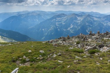 Musala zirvesinden inanılmaz manzara, Rila dağı, Bulgaristan