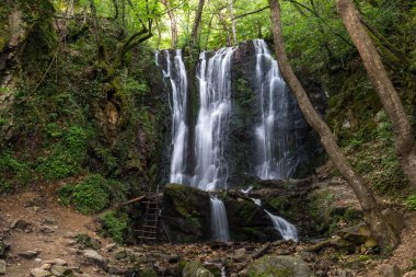 Peyzaj Koleshino şelaleler cascade Belasica dağ, Novo Selo, Makedonya Cumhuriyeti