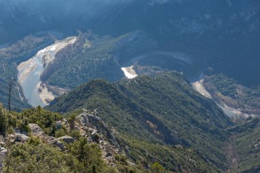 Muhteşem manzara Gorge Nestos Nehri yakınındaki İskeçe şehri, Doğu Makedonya ve Trakya, Yunanistan