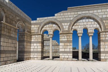 Büyük Bazilikası kalıntıları ilk Bulgar İmparatorluğu Pliska, Bulgaristan başkenti yakınındaki