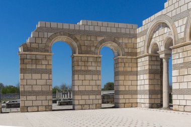 Büyük Bazilikası kalıntıları ilk Bulgar İmparatorluğu Pliska, Bulgaristan başkenti yakınındaki