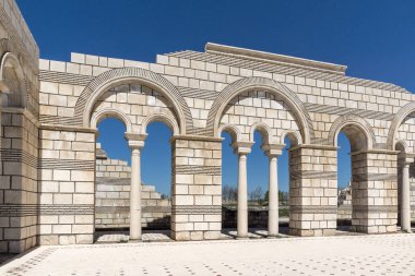 Büyük Bazilikası kalıntıları ilk Bulgar İmparatorluğu Pliska, Bulgaristan başkenti yakınındaki