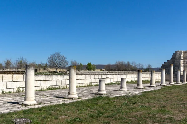 Büyük Bazilikası kalıntıları ilk Bulgar İmparatorluğu Pliska, Bulgaristan başkenti yakınındaki