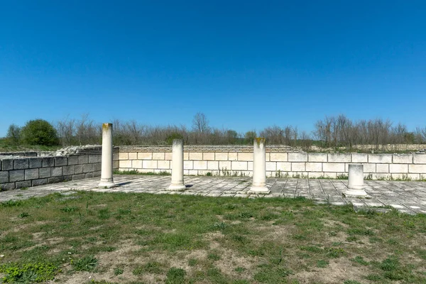 Büyük Bazilikası kalıntıları ilk Bulgar İmparatorluğu Pliska, Bulgaristan başkenti yakınındaki