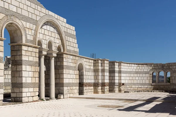 Büyük Bazilikası kalıntıları ilk Bulgar İmparatorluğu Pliska, Bulgaristan başkenti yakınındaki
