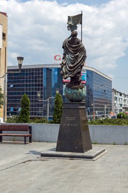 Ustrumca, Makedonya - 21 Haziran 2018: Kasaba Ustrumca,, Makedonya Cumhuriyeti Merkez Meydanı Panoraması