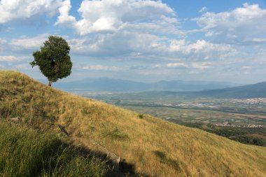 Ograzhden dağın, Blagoevgrad bölge, Bulgaristan günbatımı manzara