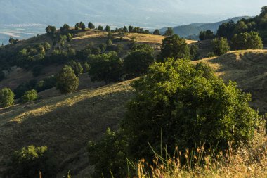 Ograzhden dağın, Blagoevgrad bölge, Bulgaristan günbatımı manzara
