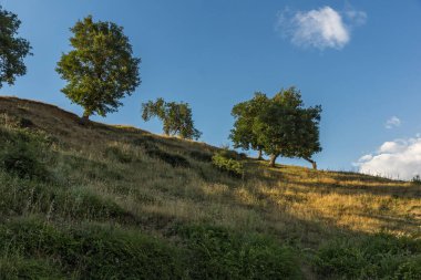 Ograzhden dağın, Blagoevgrad bölge, Bulgaristan günbatımı manzara