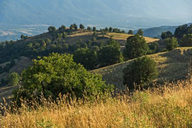 Ograzhden dağın, Blagoevgrad bölge, Bulgaristan günbatımı manzara