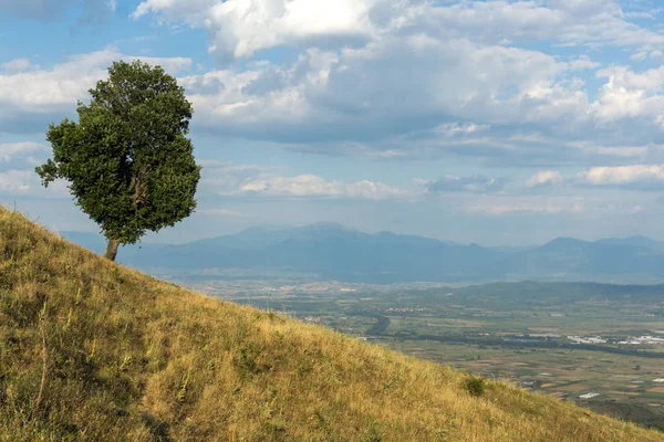 Ograzhden dağın, Blagoevgrad bölge, Bulgaristan günbatımı manzara