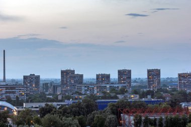 Plovdiv, Bulgaristan - 24 Mayıs 2018: Nebet Tepe tepe, Bulgaristan Plovdiv şehir gece panoramik cityscape