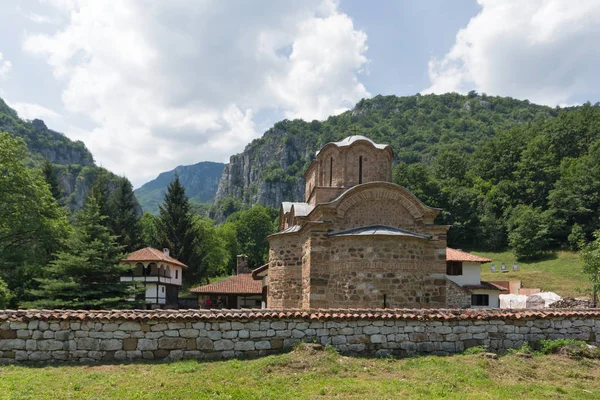 Vista Panorâmica Mosteiro Medieval Poganovo São João Teólogo Sérvia — Fotografia de Stock