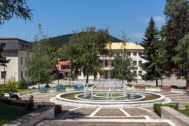 Godech, Bulgaristan - 14 Temmuz 2014: Kasaba, Godech, Sofia Region, Bulgaristan Merkezi