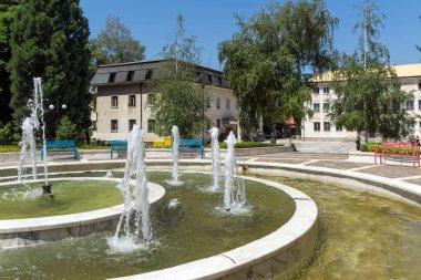 Godech, Bulgaristan - 14 Temmuz 2014: Kasaba, Godech, Sofia Region, Bulgaristan Merkezi