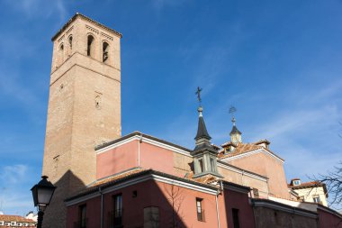 Madrid şehir, İspanya San Pedro el gerçek kilise görünümünü şaşırtıcı