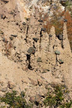 Sonbahar manzara kaya oluşumu Şeytan'ın Town Radan dağ, Sırbistan