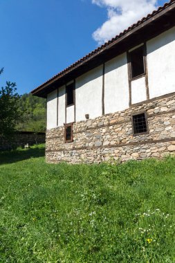 Ortaçağ Rahibe Manastırı Orlitsa St. Havari Peter ve Paul Rila Manastırı, Köstendil bölge, Bulgaristan yakın: