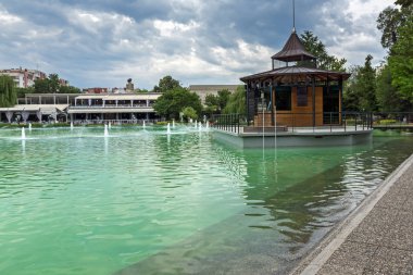Plovdiv, Bulgaristan - 25 Mayıs 2018: Panoramik şarkı çeşmeler Şehir Plovdiv, Bulgaristan
