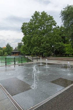 Plovdiv, Bulgaristan - 25 Mayıs 2018: Panoramik şarkı çeşmeler Şehir Plovdiv, Bulgaristan