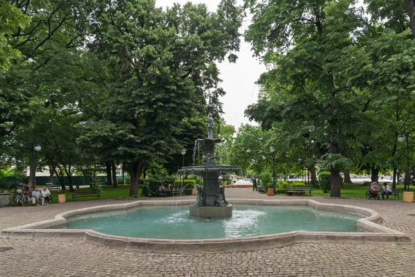 Plovdiv Bulgária Maio 2018 Árvores Jardim Czar Simeão Cidade Plovdiv — Fotografia de Stock