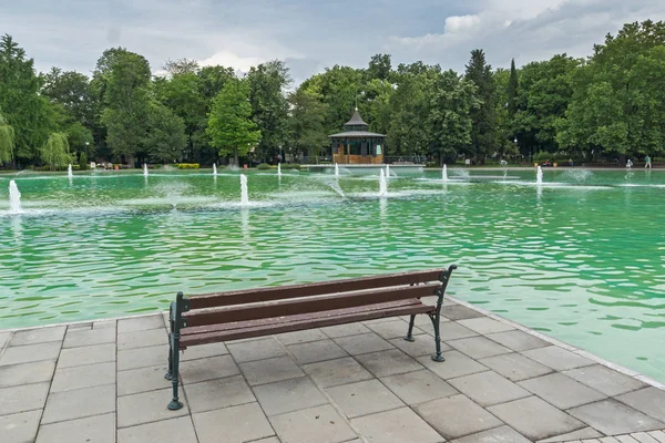 Plovdiv, Bulgaristan - 25 Mayıs 2018: Panoramik şarkı çeşmeler Şehir Plovdiv, Bulgaristan