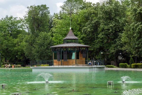 Plovdiv Bulgaria Mayo 2018 Vista Panorámica Las Fuentes Canto Ciudad — Foto de Stock