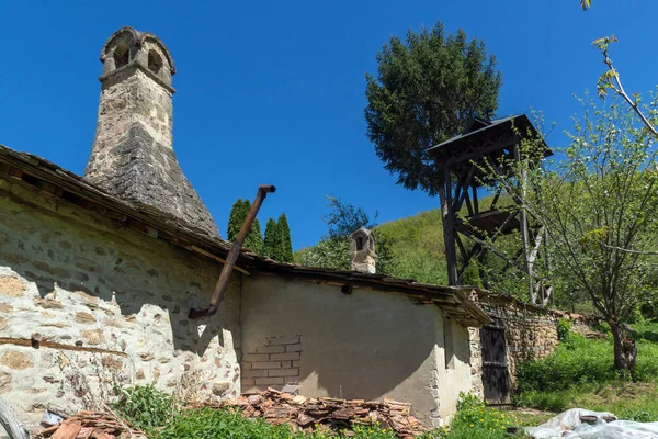Panoramik Ortaçağ Temski Manastırı St George, Pirot bölge, Sırbistan