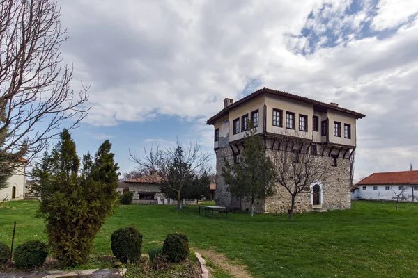 Ortaçağ binaları Saint Nedelya, Plovdiv Bölge, Bulgaristan Arapovo Manastırı