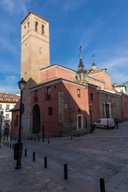 Madrid, İspanya - 23 Ocak 2018: Madrid şehir, İspanya San Pedro el gerçek kilise görünümünü şaşırtıcı