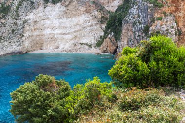 Mavi su ve kayalar Beach Zakynthos Island, Yunanistan