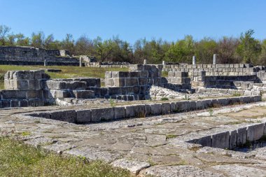 İlk Bulgar İmparatorluğu ortaçağ kalesi büyük Preslav (Veliki Preslav), bölge Shumen, Bulgaristan başkenti Harabeleri