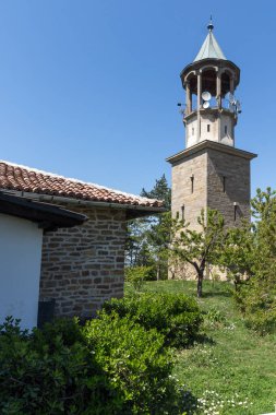 Lyaskovski manastır, Veliko Tarnovo, Bulgaristan - 11 Nisan 2017: Lyaskovski Manastırı St. Peter ve St. Paul ortaçağ binaları Köyü, Arbanasi, Veliko Tarnovo bölge, Bulgaristan yakın: