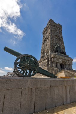 Shipka, Bulgaristan - 6 Temmuz 2018: Yaz görünümünü anıt özgürlük Shipka, Stara Zagora bölge, Bulgaristan