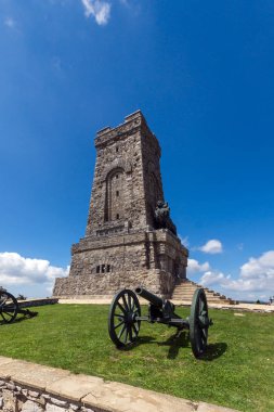 Shipka, Bulgaristan - 6 Temmuz 2018: Yaz görünümünü anıt özgürlük Shipka, Stara Zagora bölge, Bulgaristan