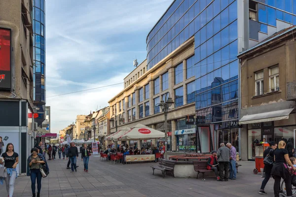 Nis Servië Oktober 2017 Lopen Mensen Centrale Straat Van Stad — Stockfoto