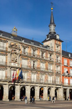 Madrid, İspanya - 23 Ocak 2018: Plaza Mayor, Madrid, İspanya şehirde ziyaret turist