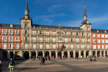 Madrid, İspanya - 23 Ocak 2018: Plaza Mayor, Madrid, İspanya şehirde ziyaret turist