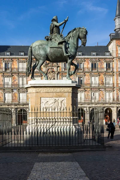 Madrid Espanha Janeiro 2018 Turista Visitando Plaza Mayor Cidade Madrid — Fotografia de Stock