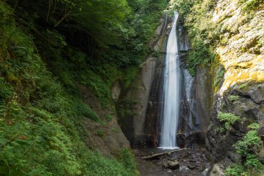 Peyzaj Smolare şelale çağlayan Belasica dağ, Novo Selo, Makedonya Cumhuriyeti
