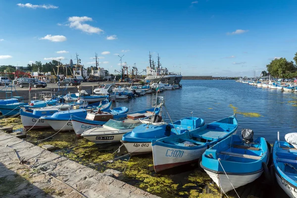 Sozopol Bulgarien Juli 2016 Små Fiskebåtar Porten Staden Sozopol Regionen — Stockfoto