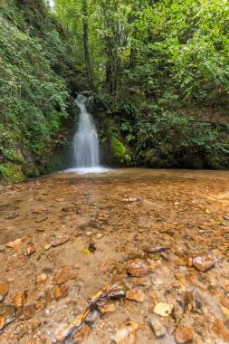 İlk Gabrovo şelale Belasica dağ, Novo Selo, Makedonya Cumhuriyeti görünümünü şaşırtıcı