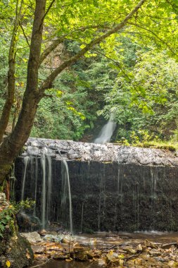 İlk Gabrovo şelale Belasica dağ, Novo Selo, Makedonya Cumhuriyeti görünümünü şaşırtıcı