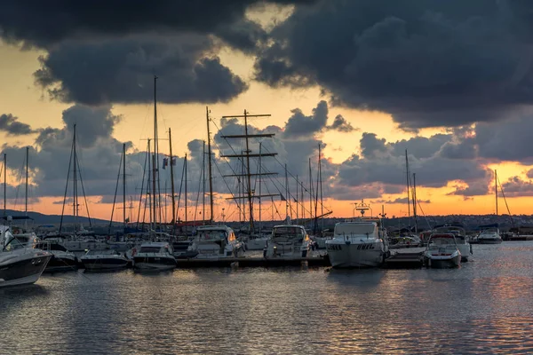 Sozopol Bulgarien Juli 2016 Solnedgång Vid Den Port Sozopol Burgas — Stockfoto