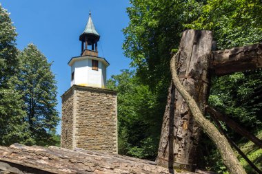 Mimari etnografik kompleksi EDDR (Etara) yakınındaki şehir Gabrovo, Bulgaristan