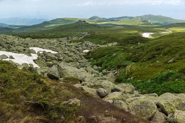 Manzara Vitosha Mountain yakınındaki Cherni Vrah tepe, Sofya şehir bölge, Bulgaristan