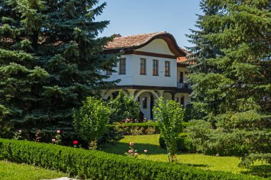 On dokuzuncu yüzyılın binaları Sokolski Manastırı Kutsal Ana Varsayımı, Gabrovo Bölgesi, Bulgaristan